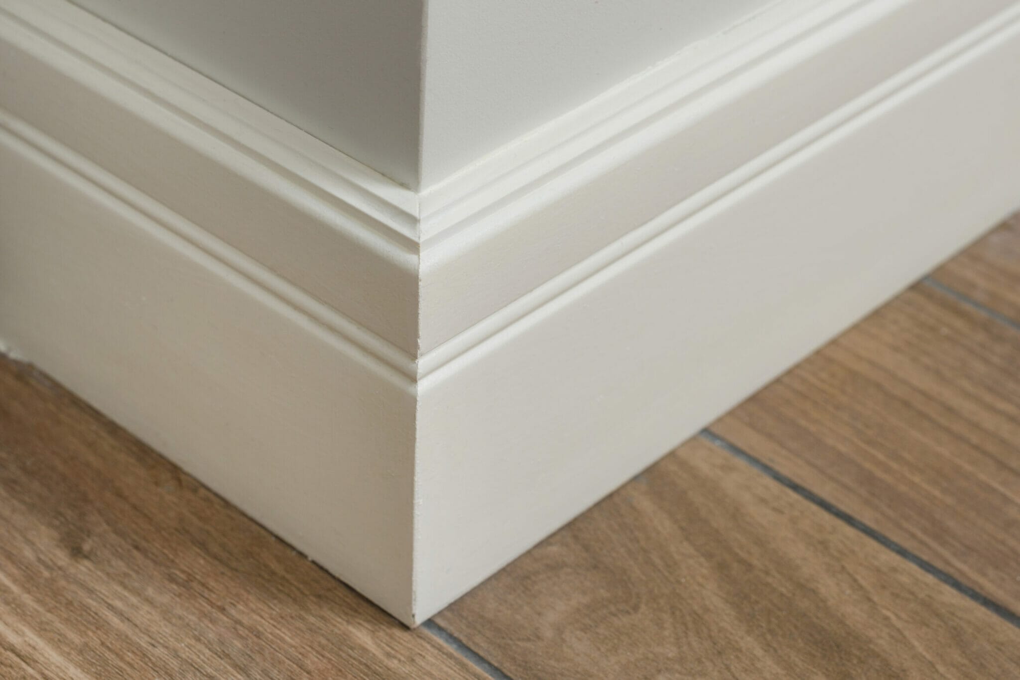 how to keep baseboards clean with dogs
